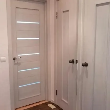 Apartament Komode Ne Qender Te Tiranes Τίρανα